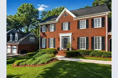 4648 Glenforest Drive NE, Roswell, GA 30075 - Photo 2