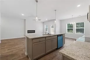 3652 Parkway James Dr, Snellville, GA 30039 - Photo 10