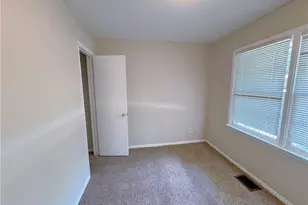 634 Currie Dr, Forest Park, GA 30297 - Photo 16