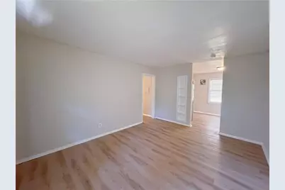 634 Currie Drive, Forest Park, GA 30297 - Photo 2