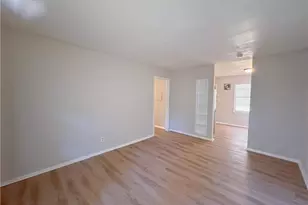634 Currie Dr, Forest Park, GA 30297 - Photo 2