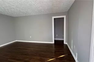 982 Washington Heights Terrace NW, Atlanta, GA 30314 - Photo 4