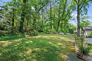 2088 E Roxboro Rd NE, Atlanta, GA 30324 - Photo 22