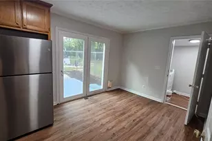 471 Perkins Cir, Cumming, GA 30028 - Photo 10