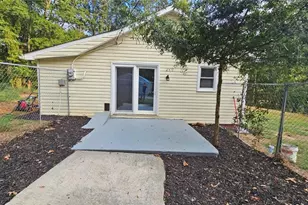 471 Perkins Cir, Cumming, GA 30028 - Photo 8