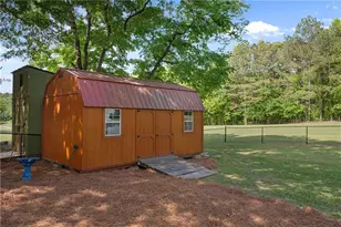 656 Clubland Cir SE, Conyers, GA 30094 - Photo 10