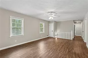 2672 Fairfield Dr SW, Marietta, GA 30064 - Photo 10