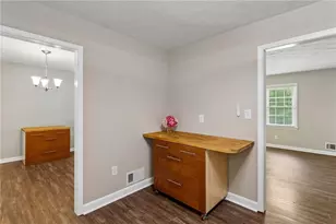 2672 Fairfield Dr SW, Marietta, GA 30064 - Photo 16