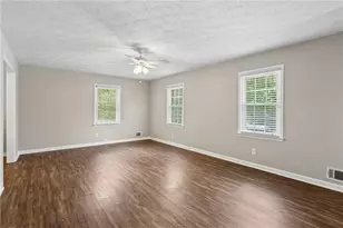 2672 Fairfield Dr SW, Marietta, GA 30064 - Photo 8
