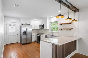 1060 Regent St SW, Atlanta, GA 30310 - Photo 8