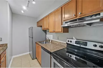 3120 Seven Pines Court #205, Atlanta, GA 30339 - Photo 8