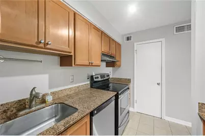 3120 Seven Pines Court #205, Atlanta, GA 30339 - Photo 10