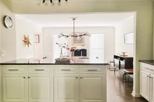 8595 Woodledge Ln, Roswell, GA 30076 - Photo 6