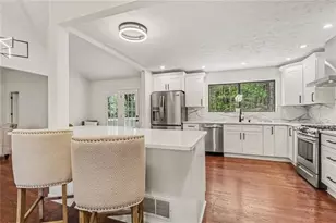 115 Ansley Ct, Roswell, GA 30076 - Photo 10