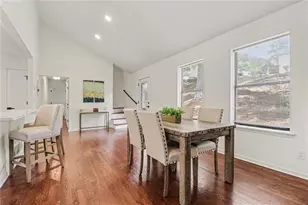 115 Ansley Ct, Roswell, GA 30076 - Photo 8