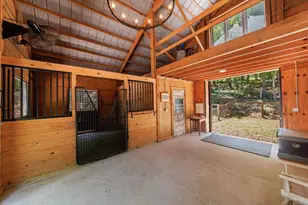 950 Jones Rd, Roswell, GA 30075 - Photo 34