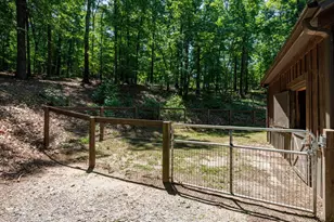 950 Jones Rd, Roswell, GA 30075 - Photo 40