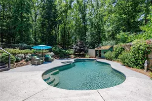 950 Jones Rd, Roswell, GA 30075 - Photo 42