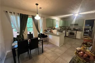 3915 Melanie Woods Dr, Atlanta, GA 30349 - Photo 10