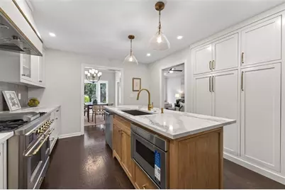 11 Mooregate Square NW, Atlanta, GA 30327 - Photo 14