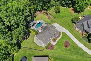 7470 Hedgerose Dr, Cumming, GA 30028 - Photo 4