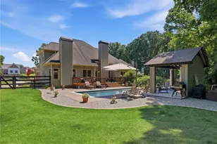 7470 Hedgerose Dr, Cumming, GA 30028 - Photo 2