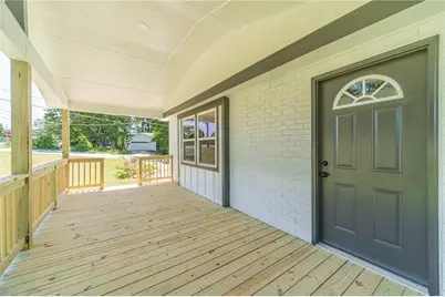 1351 Sommerset Drive, Lawrenceville, GA 30043 - Photo 8