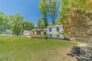 1351 Sommerset Dr, Lawrenceville, GA 30043 - Photo 6