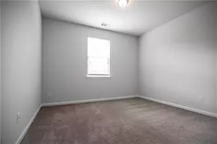 5410 Mirror Lake Dr, Cumming, GA 30028 - Photo 4