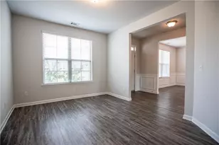 5410 Mirror Lake Dr, Cumming, GA 30028 - Photo 10
