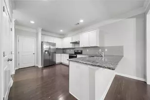 1448 Brushed Ln, Lawrenceville, GA 30045 - Photo 4