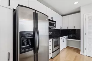 943 Peachtree St NE, Atlanta, GA 30309 - Photo 10