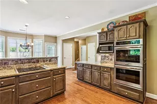 3876 High Green Dr, Marietta, GA 30068 - Photo 8