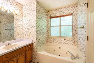 6715 Dogwood Point Ln, Tucker, GA 30084 - Photo 22