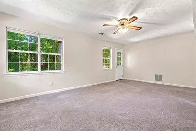 6715 Dogwood Point Lane, Tucker, GA 30084 - Photo 34