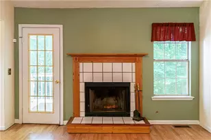 6715 Dogwood Point Ln, Tucker, GA 30084 - Photo 6