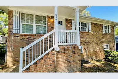 656 Cedar Avenue NW, Atlanta, GA 30318 - Photo 2