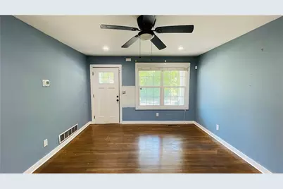 656 Cedar Avenue NW, Atlanta, GA 30318 - Photo 4