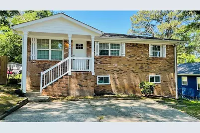 656 Cedar Avenue NW, Atlanta, GA 30318 - Photo 1