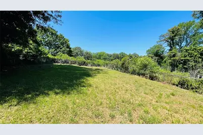 656 Cedar Avenue NW, Atlanta, GA 30318 - Photo 22