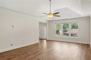 709 Oak Moss Dr, Lawrenceville, GA 30043 - Photo 12