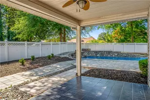 709 Oak Moss Dr, Lawrenceville, GA 30043 - Photo 42