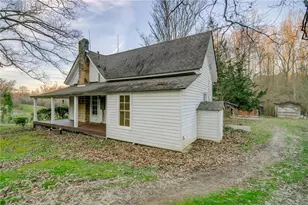 1290 Reavis Mountain Rd, Ball Ground, GA 30107 - Photo 34
