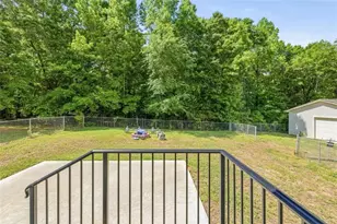 949 Smallwood Dr, Commerce, GA 30529 - Photo 34