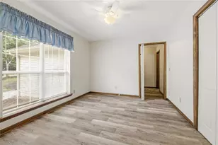 949 Smallwood Dr, Commerce, GA 30529 - Photo 12