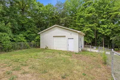 949 Smallwood Drive, Commerce, GA 30529 - Photo 38