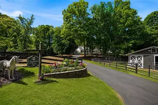 7246 Plantation Ln, Cumming, GA 30028 - Photo 2