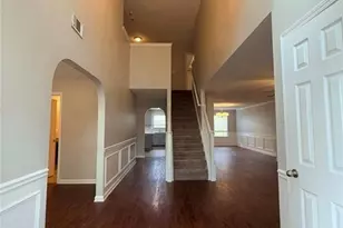 609 Vaughan Dr, Hampton, GA 30228 - Photo 2