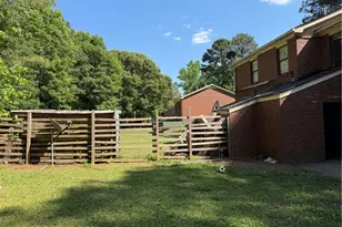 883 Yorkshire Ln, Lawrenceville, GA 30044 - Photo 20