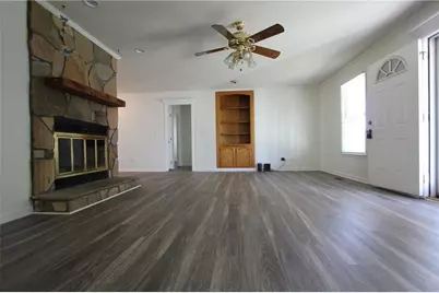 818 Springlake Road, Lawrenceville, GA 30045 - Photo 4